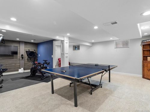 6940 Olive Way, Englewood CO 80112-1124 exterior