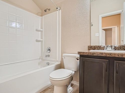 5009 Grayson Rdg Dr, Fort Worth TX  76179 exterior