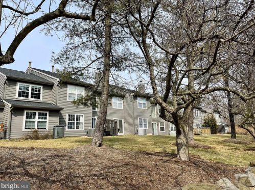 1 Brookline Ct, Princeton NJ  08540-1741 exterior