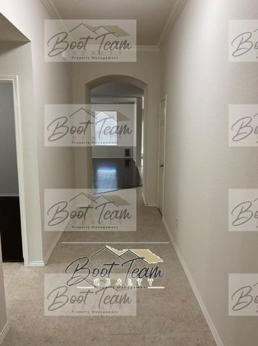 9353 Comanche Ridge Dr, Fort Worth TX  76131-3103 exterior