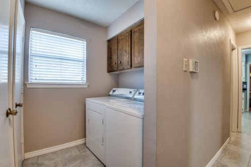 3919 Story Rd, Irving TX  75038-5926 exterior