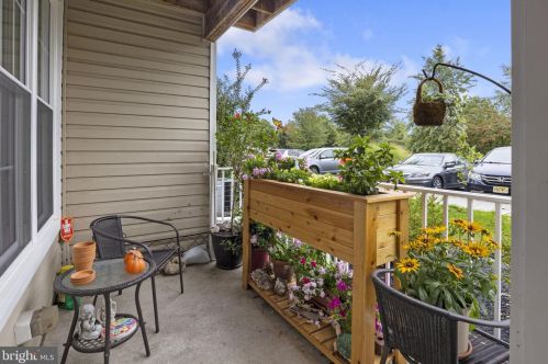 64 Kyle Way, Trenton NJ 08628-2521 exterior