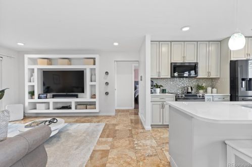 18991 Kansas Dr, Denver, CO 80017-4514