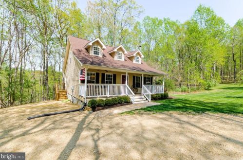 789 Pioneer Ln, Boyce, VA 22620-3040