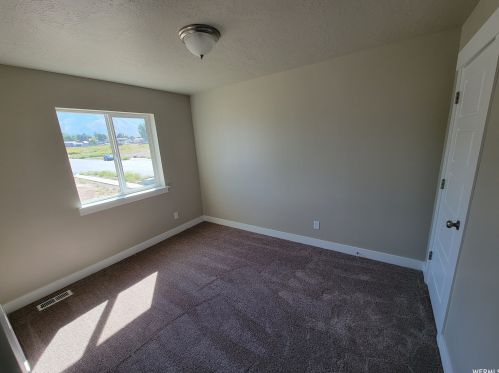 216 200, Woodland Hills UT 84653-8400 exterior