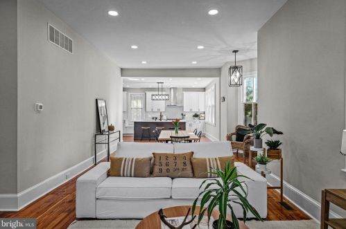 115 Washington Ave, Tavistock NJ  08033-3320 exterior