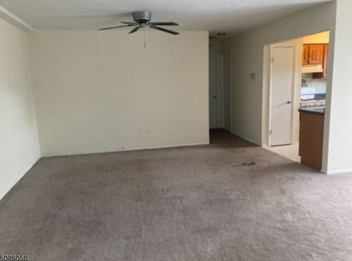 1106 Normandy Ct, Flemington, NJ 08822-1830