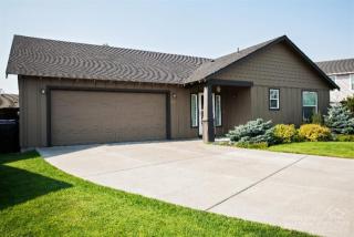 1135 32nd Ct, Eagle Crest, OR 97756-8469
