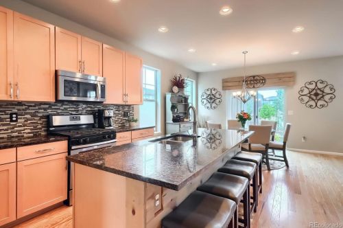 26901 Roxbury Pl, Denver CO  80016-7528 exterior