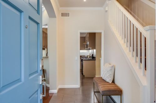 903 Dana St, Mountain View, CA 94041-1662
