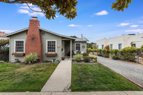 632 Spazier Ave, Del Monte Park, CA 93950-4826