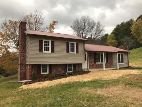 106 Abby Ln, Meadowcreek, VA 24333-2594