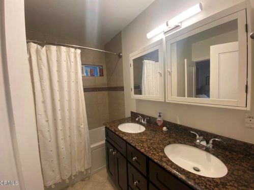 1431 Hillside Dr, Glendale CA  91208-2416 exterior