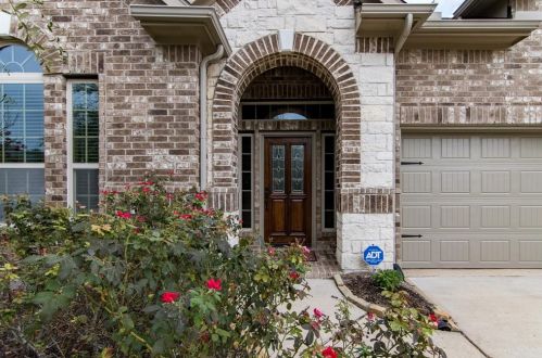8163 Laughing Falcon Trl, Conroe, TX 77385-1112
