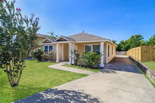 17813 Golden Valley Dr, Webberville TX  78653-5345 exterior