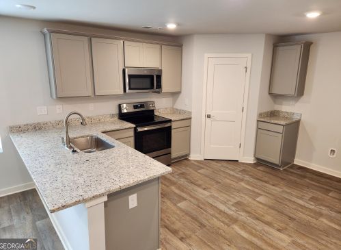 1167 Bluecoat Cir, Hampton GA  30228-5971 exterior