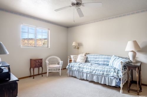 1821 Dammeron Vly, Saint George UT 84783-5156 exterior