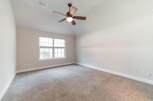 6868 Auckland Dr, Austin TX  78749-4139 exterior