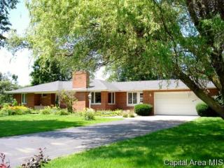 604 Center St, Oneida, IL 61467-5013