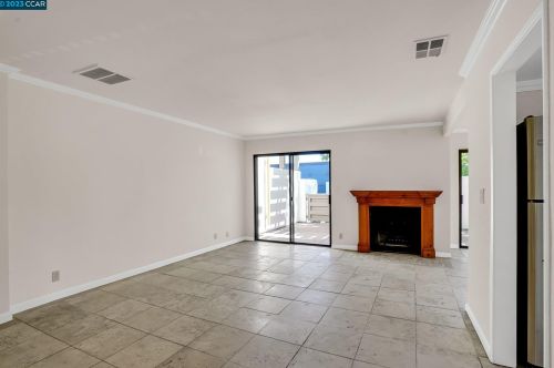 72 Mozden Ln, Concord CA  94523-3369 exterior