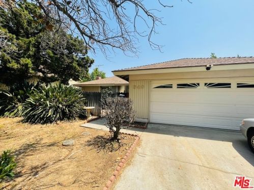 340 Maravilla Dr, Riverside CA  92507-4048 exterior