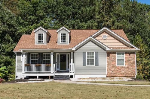 1111 Bradford Park Dr, Auburn, GA 30011-3392