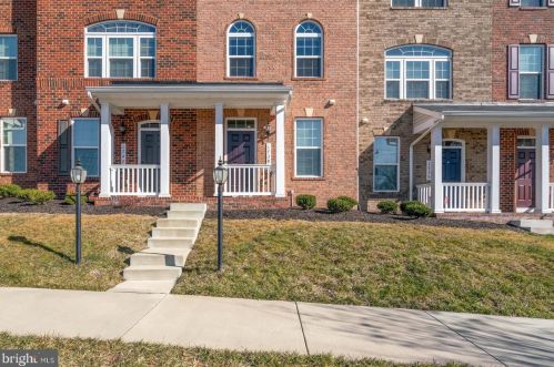 1738 Featherstone Rd, Woodbridge, VA 22191-3425