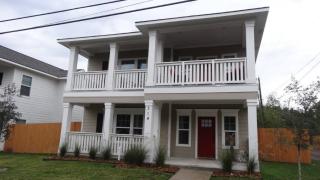 105 Midway Ave, Bryan, TX 77801-3128