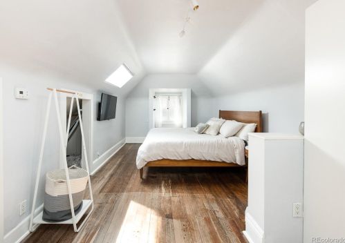 712 Logan St, Denver CO 80203-3114 exterior