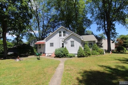 482 Northern Pkwy, Ridgewood, NJ 07450-1721