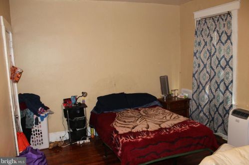 431 Strawberry St, Lancaster PA  17602-4464 exterior