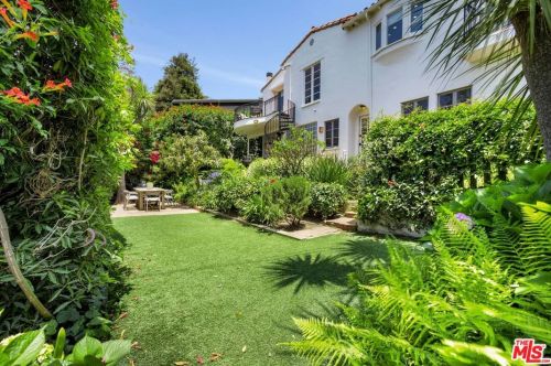 283 Amalfi Dr, Santa Monica, CA 90402-1125