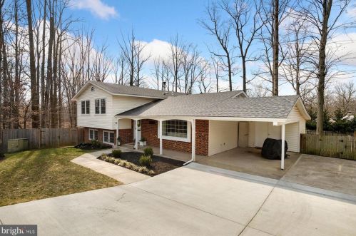 7316 Briarcliff Dr, Springfield, VA 22153-1523