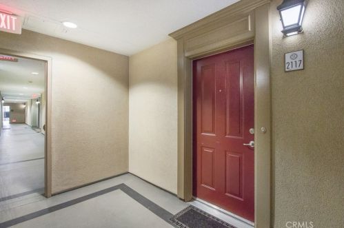 2117 Watermarke Pl, Irvine CA  92612-1698 exterior
