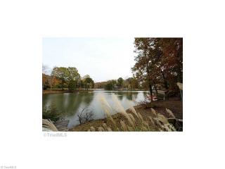 3740 Lakeshore Dr, Clemmons, NC 27012-9158