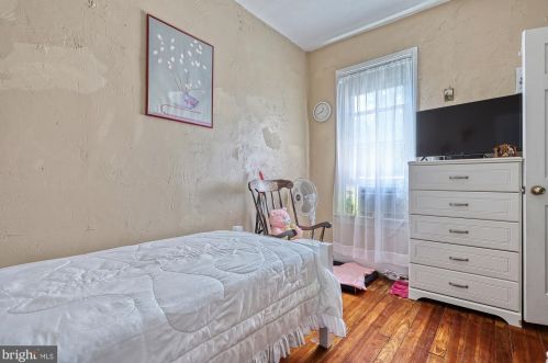 318 Hawthorne St, York PA 17404-3154 exterior