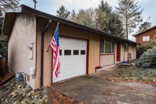 2283 Parkwood Blvd, Eureka, CA 95503-7042