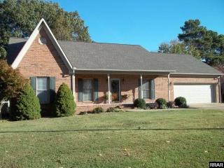 111 Cherokee Dr, Martin, TN 38237-1421