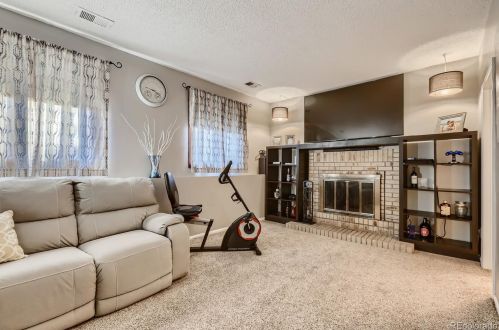 19454 Florida Pl, Aurora CO 80017-4641 exterior