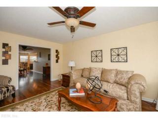 1522 Wood Ave, Chesapeake, VA 23325-4030