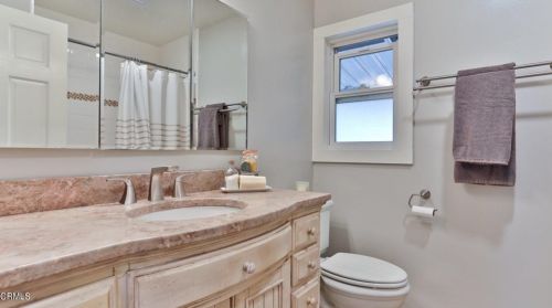 2902 El Caminito, Glendale CA 91214-2005 exterior