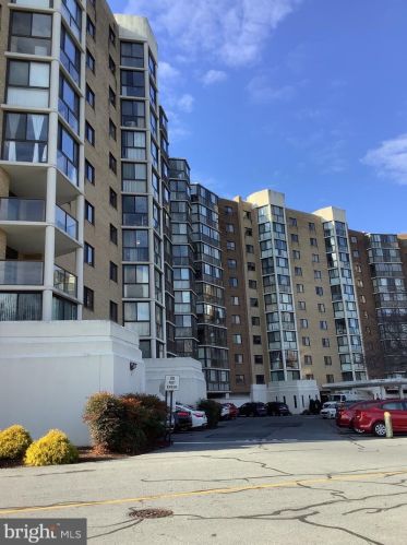 15101 Interlachen Dr, Silver Spring MD 20906-5601 exterior