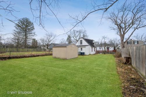 1283 Ridgewood Dr, Highland Park, IL 60035-4025