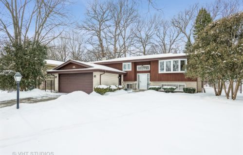 190 Montclare Ln, Wood Dale, IL 60191-2226