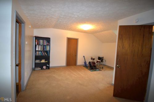 135 Bennington Dr, Stockbridge GA  30281-4097 exterior