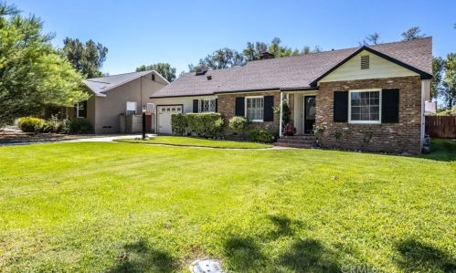 4456 Brentwood Ave, Riverside, CA 92506-1724