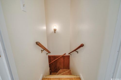 447 Girard St, San Francisco CA 94134-2109 exterior