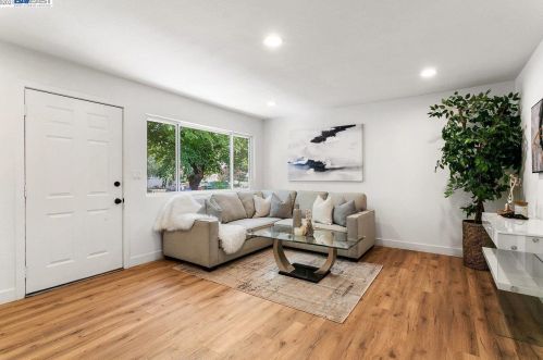 3732 Dottielyn Ave, San Jose, CA 95111-2406