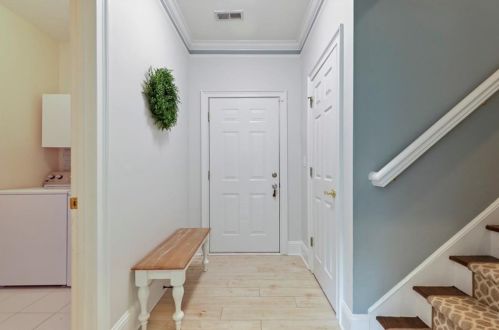 2483 Brookhaven Hts Ct, Atlanta GA  30319-5243 exterior