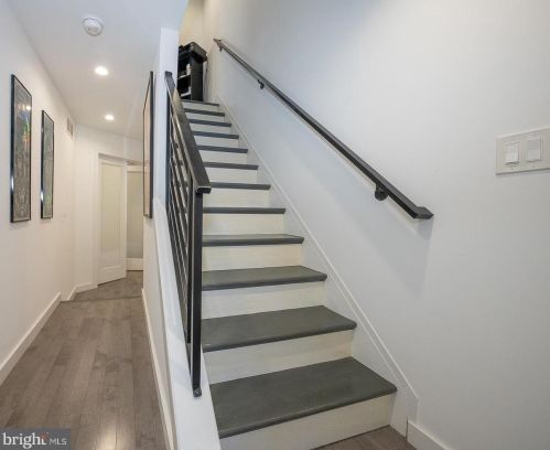 1515 4 St, Philadelphia PA 19148-1303 exterior